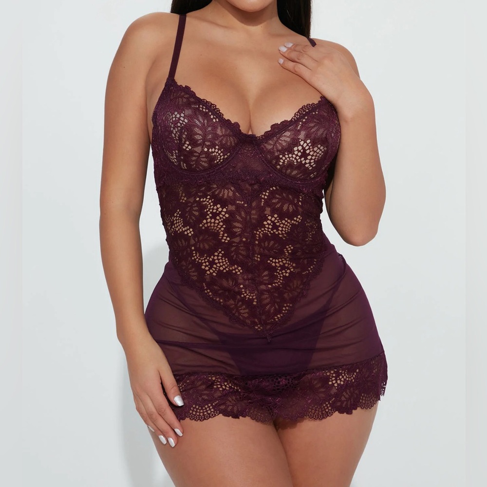 NWT Fashion Nova Lace babydoll size S color eggplant